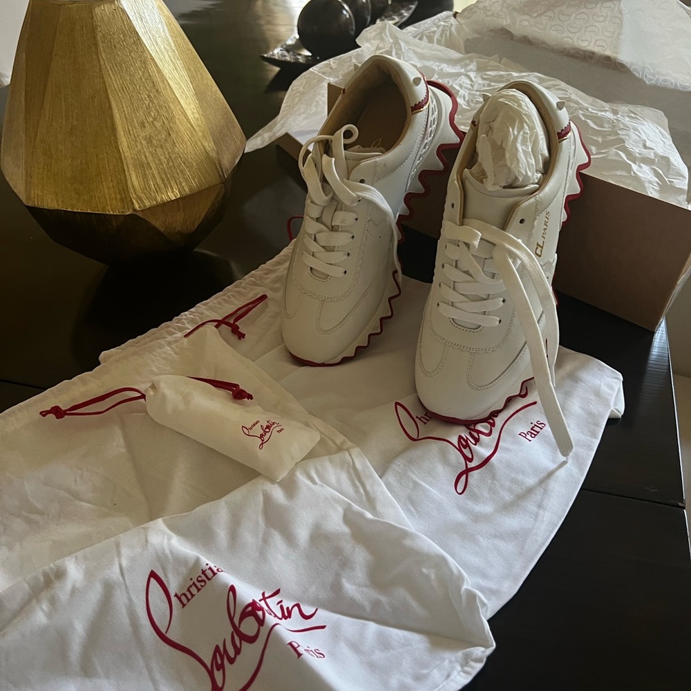 Christian Louboutin Loubishark Donna Flat